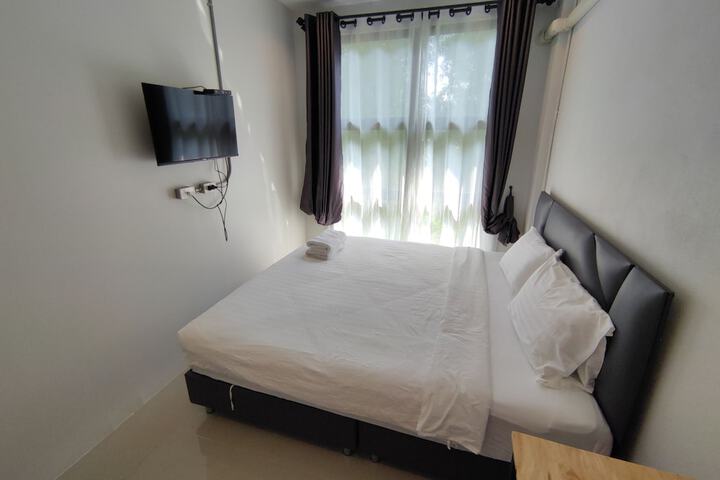 Room 5 of 23