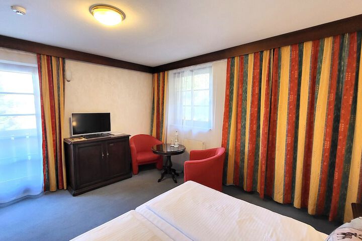 Room 21 of 119