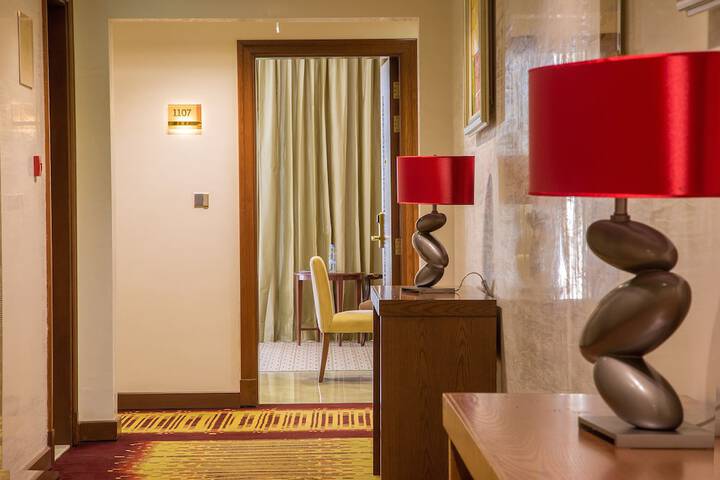 Ballroom/Hall 56 of 60