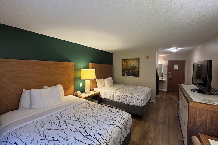Room 32 of 115