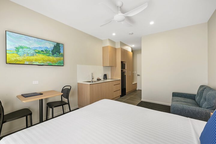 Room 19 of 120