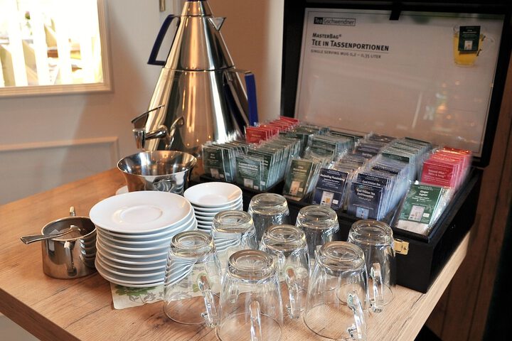 Breakfast/Coffee Service 36 of 92