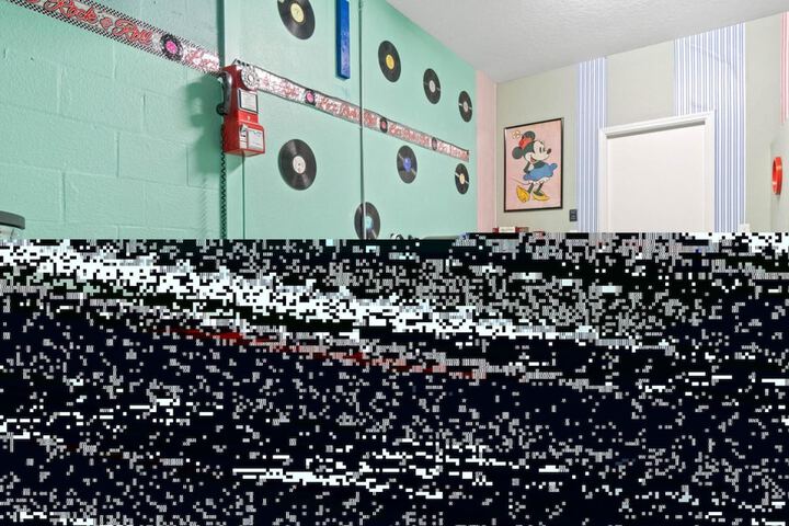 Room 13 of 61