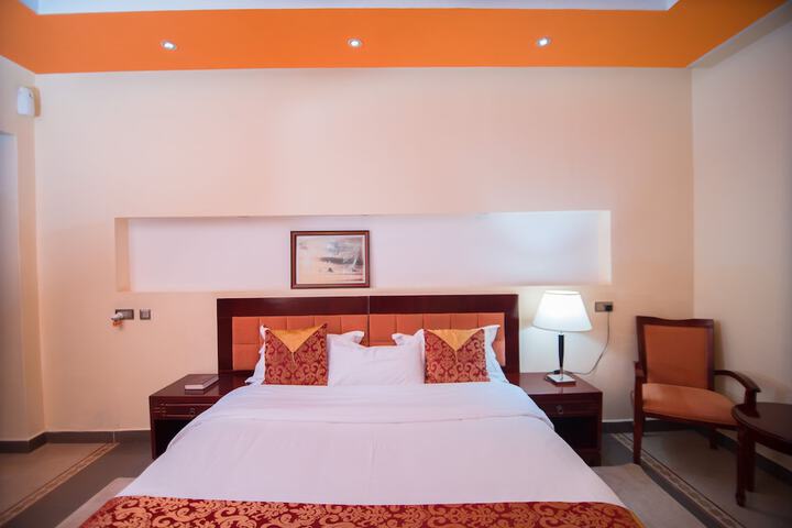 Room 4 of 58