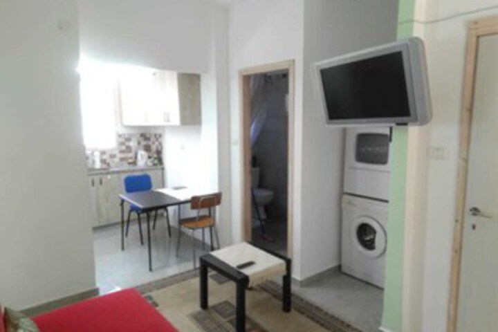 Room 44 of 49