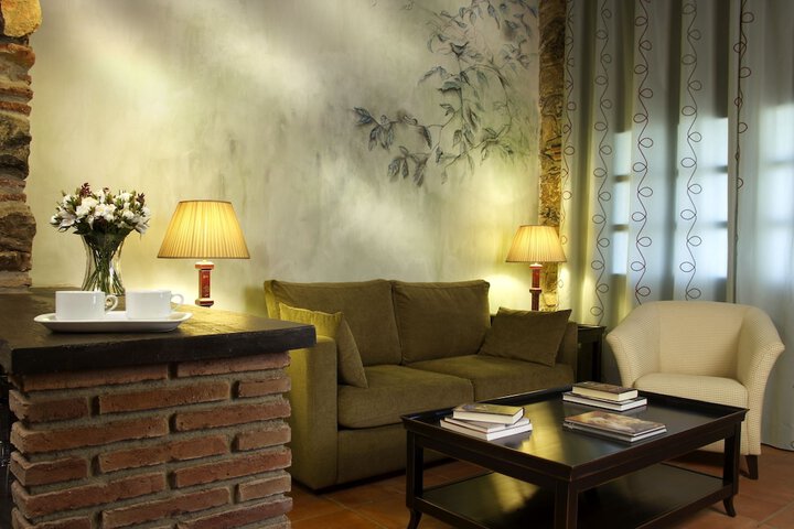 Room 16 of 43