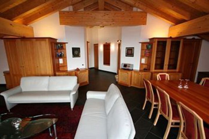 Room 53 of 73