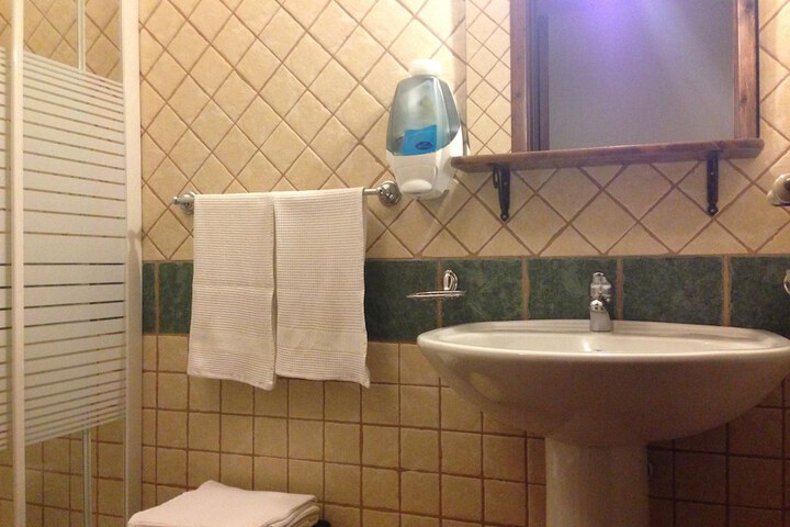 Room 26 of 39