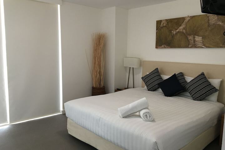 Room 6 of 124