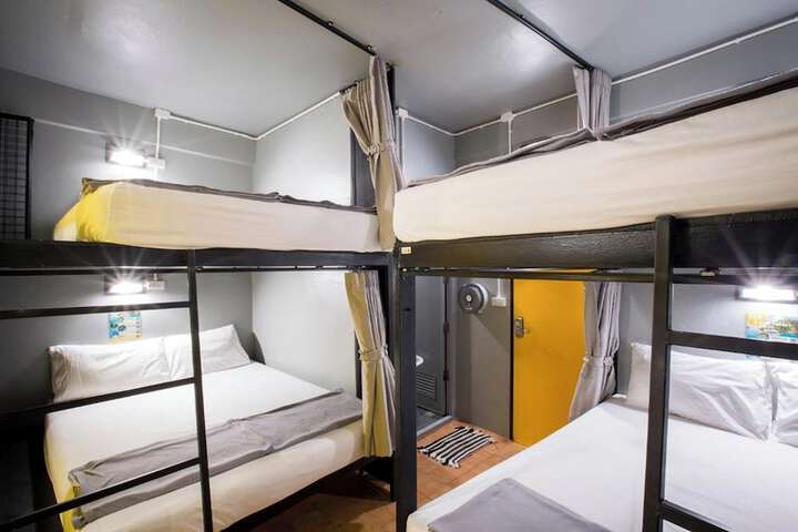 Room 21 of 47