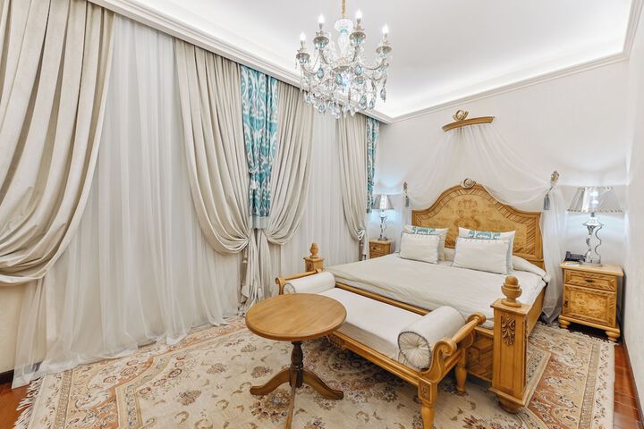 Room 11 of 67