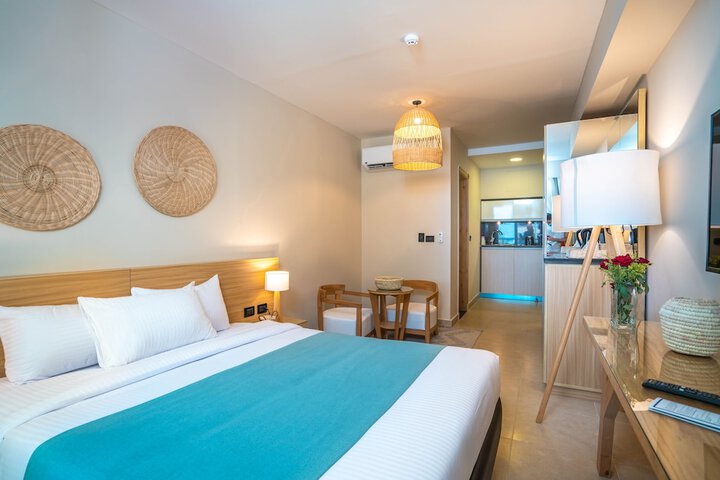 Room 168 of 307
