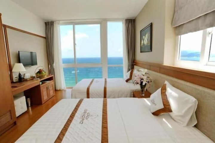 Room 15 of 49