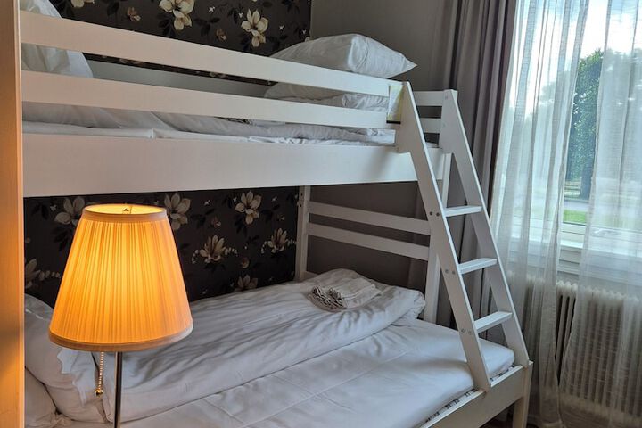 Room 16 of 41