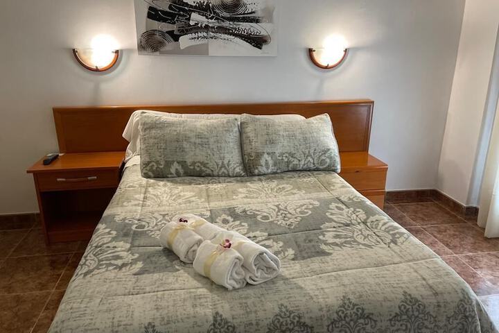 Room 15 of 28