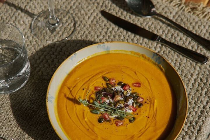 Dining 65 of 88