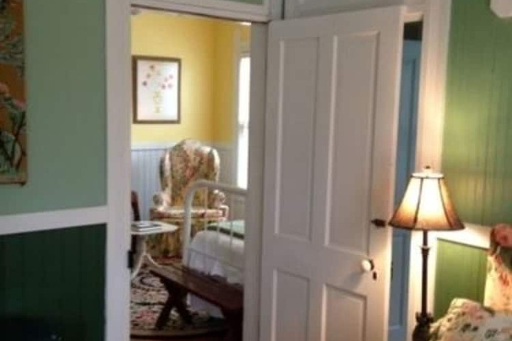 Room 12 of 26