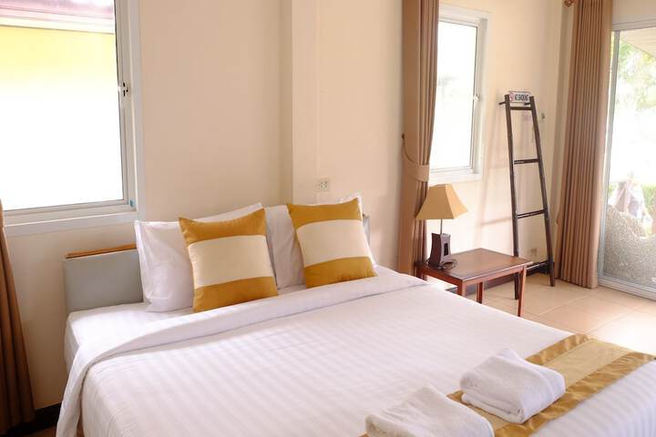 Room 5 of 52