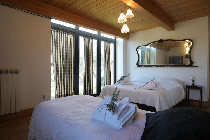 Room 7 of 17