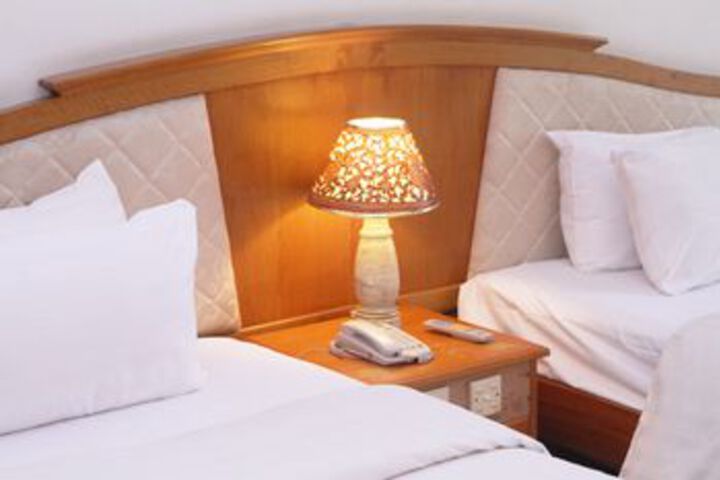 Room 44 of 68