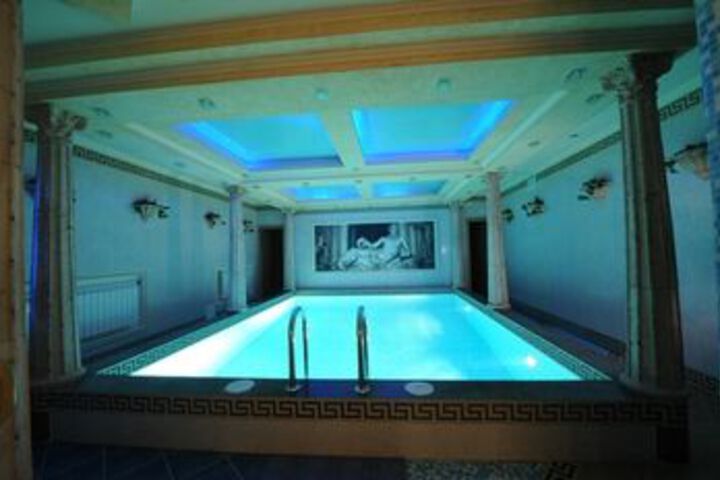 Pool 34 of 44