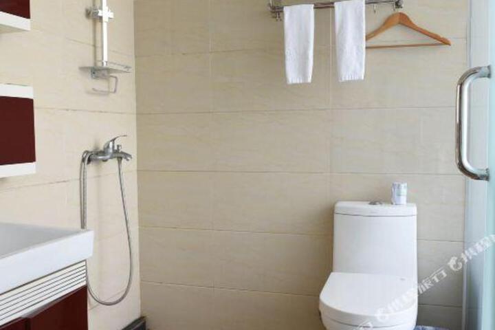 Xinyuan Business Hotel