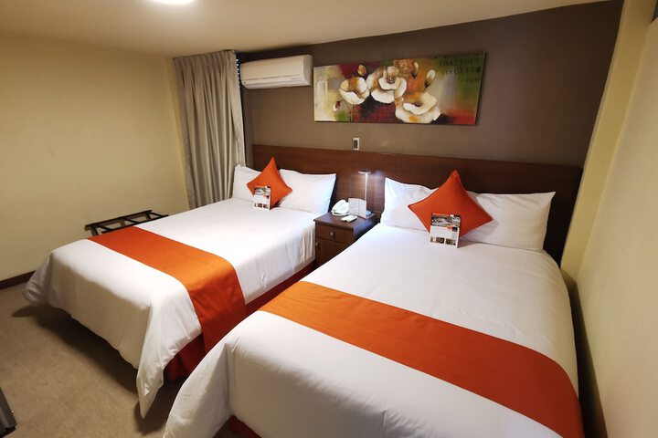Room 9 of 36