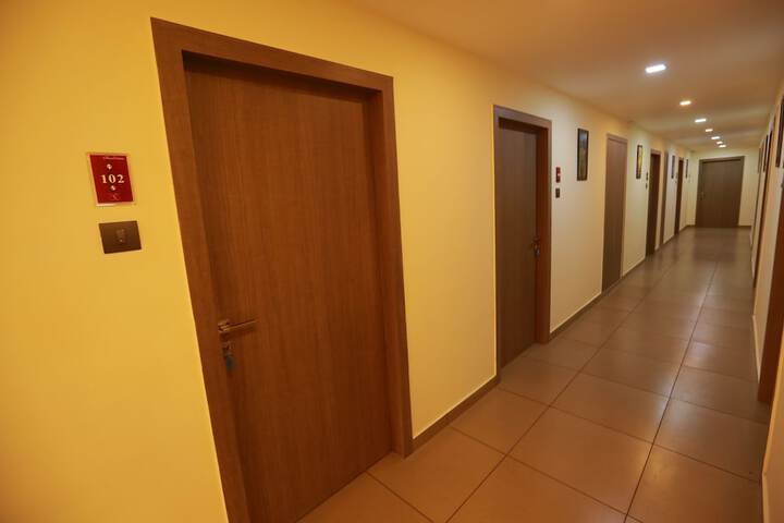 Ballroom/Hall 27 of 43