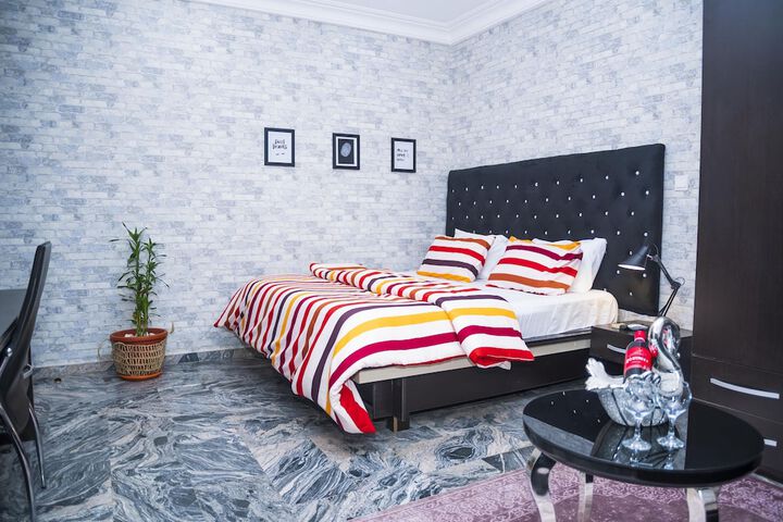 Room 8 of 21