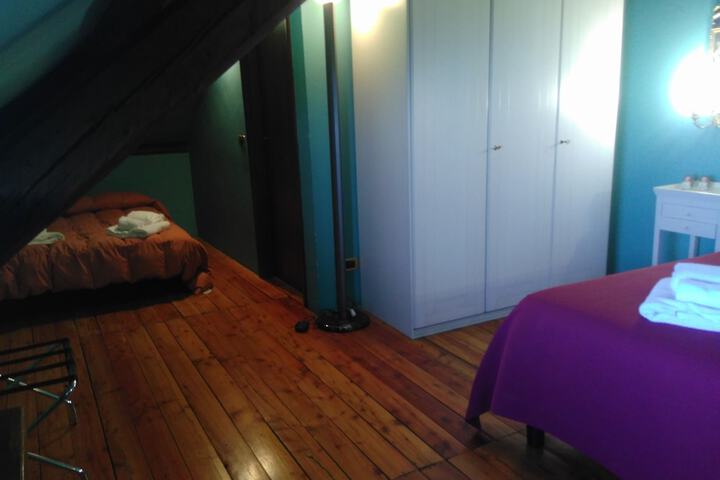 Room 2 of 54