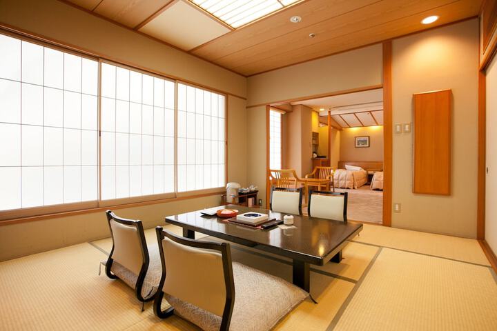 Room 10 of 73