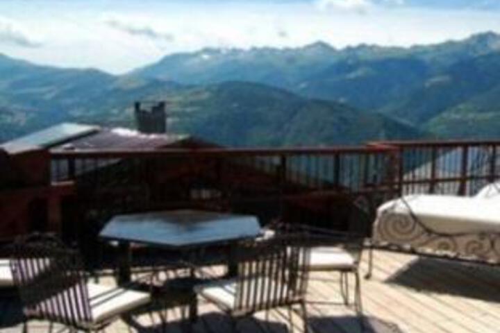 Adrets den Haut Hotel