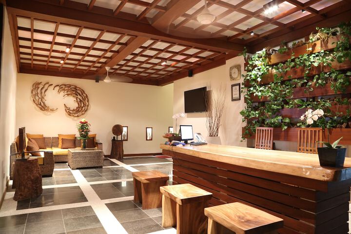 Hotel 4 of 72