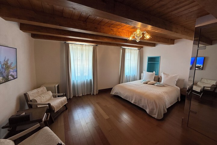 Room 26 of 69
