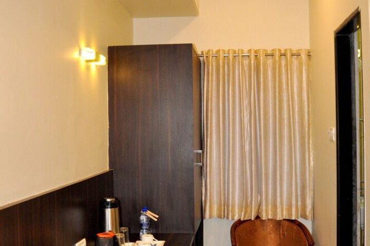 Room 16 of 59