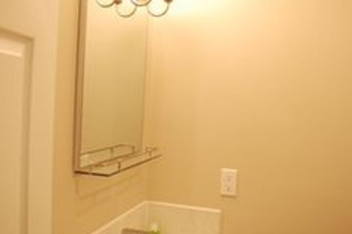 Room 9 of 35