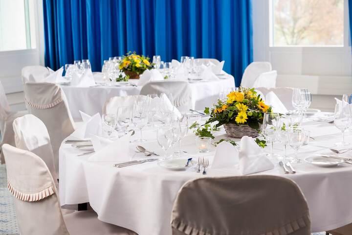 Ballroom/Hall 75 of 85