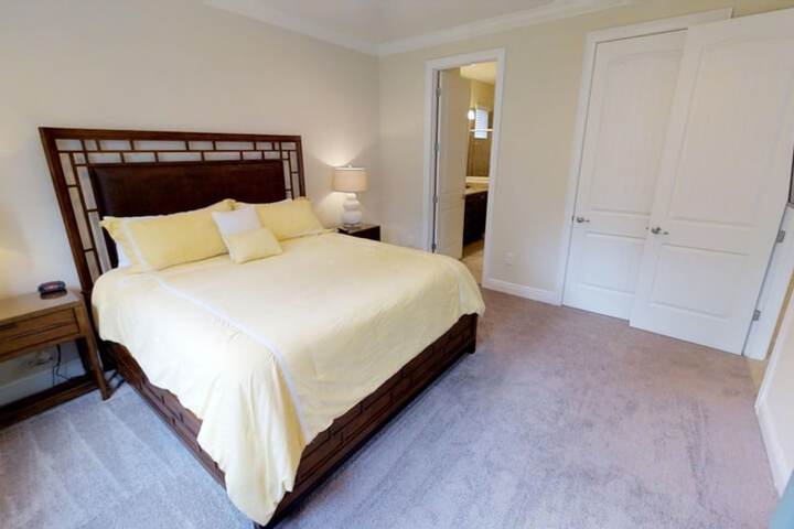 Room 20 of 47