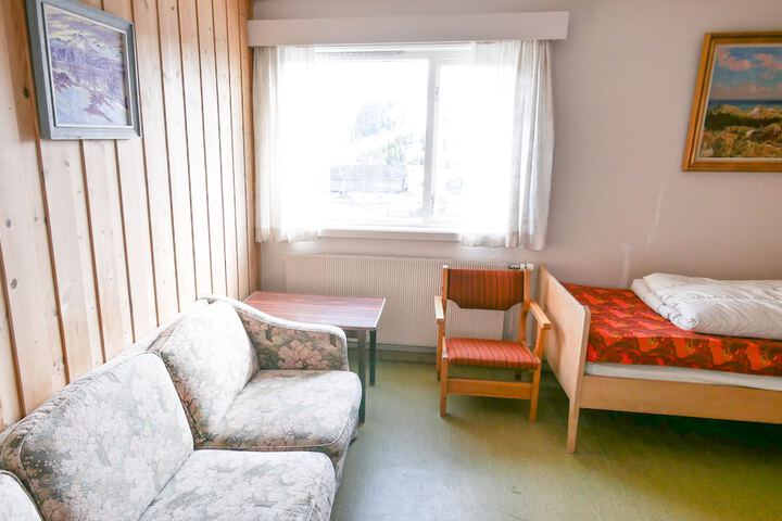 Room 4 of 31