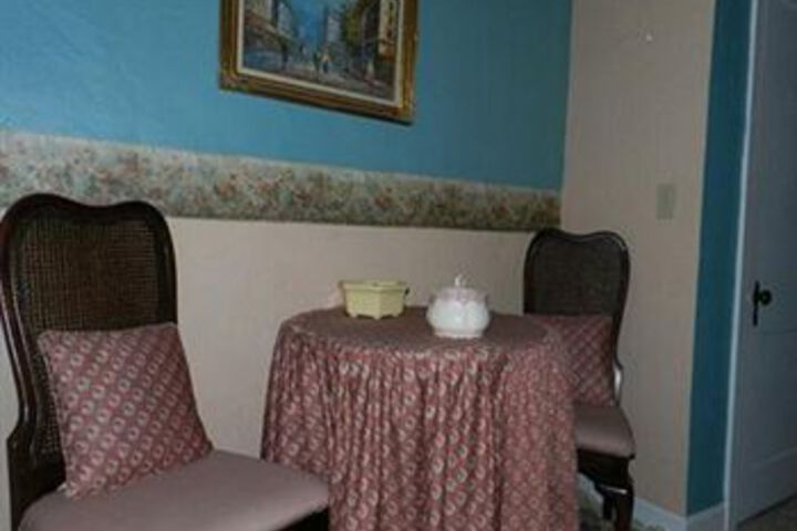 Room 65 of 77