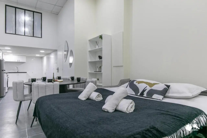 Room 6 of 21