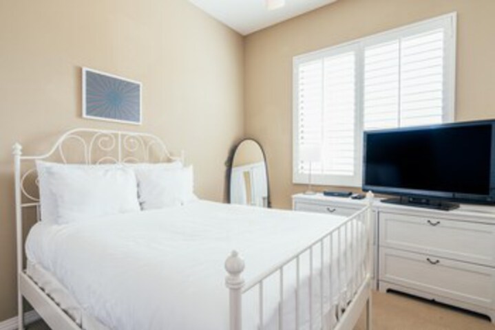 Room 21 of 33