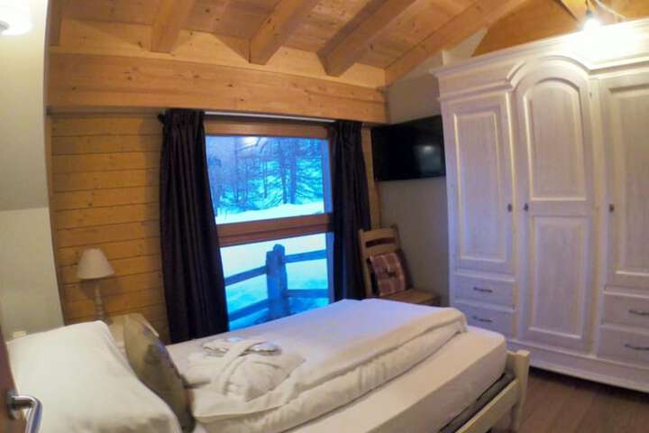 Room 11 of 56