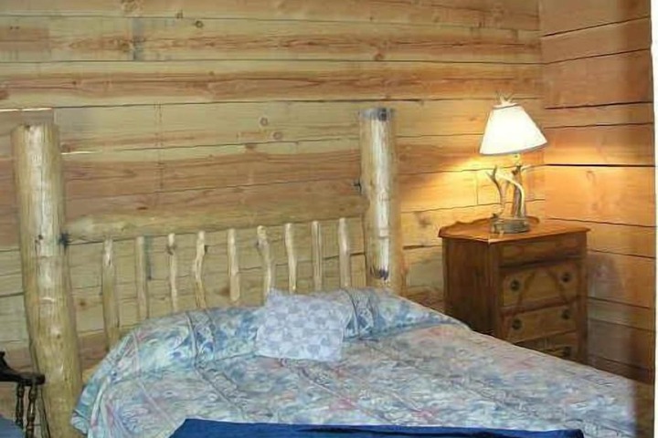 Room 70 of 218