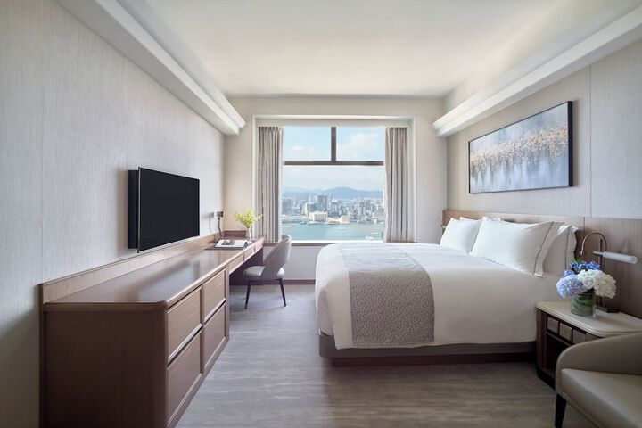Room 22 of 82