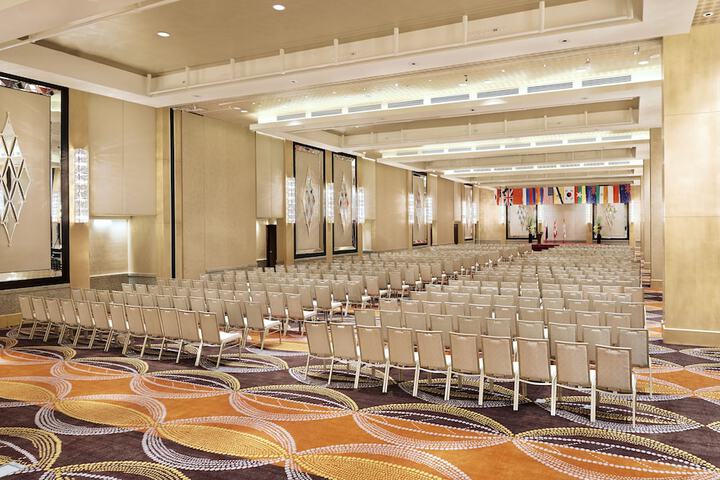 Ballroom/Hall 73 of 89