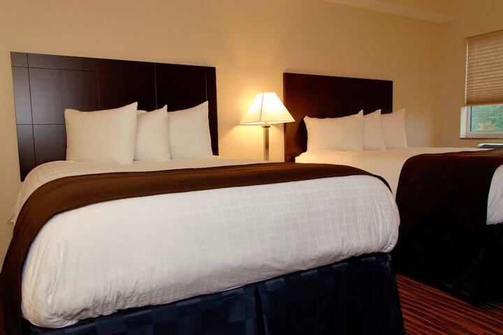 2 Queen Guest Room (4 of 11)