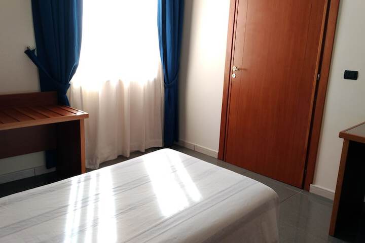 Room 22 of 54