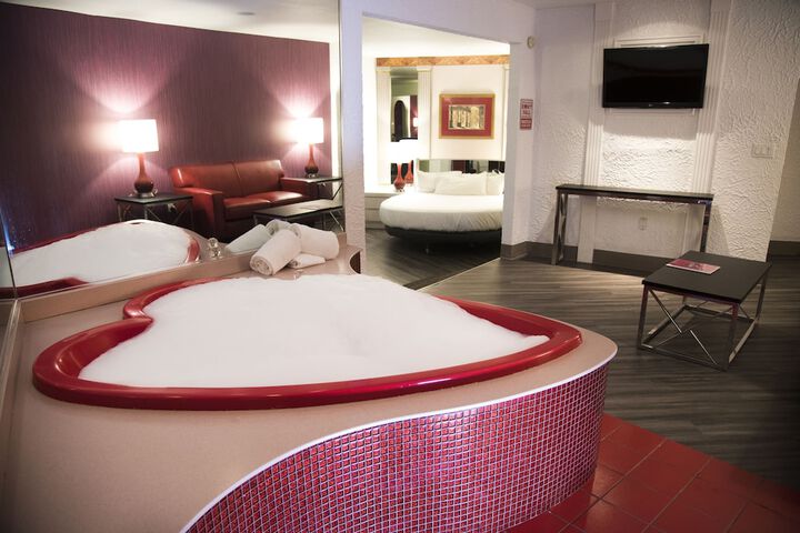 Cove Harbor King Bed (23 of 24)