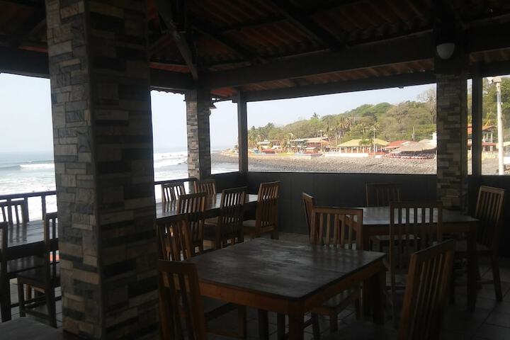 Dining Photos